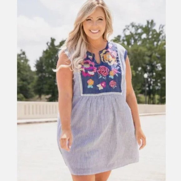 Savanna Jane Dresses & Skirts - New Savanna Jane  Fiona embroidered dress tunic  L